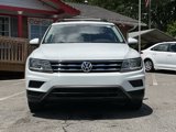 Used 2019 Volkswagen Tiguan SE w/ Panoramic Sunroof Package image 2