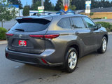 Used 2022 Toyota Highlander LE image 4