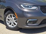 Certified 2023 Chrysler Pacifica Touring-L image 3