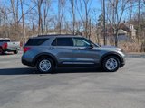 Certified 2022 Ford Explorer XLT image 2