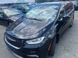 Used 2023 Chrysler Pacifica Touring-L image 2
