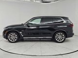 Used 2025 BMW X5 xDrive50e image 3