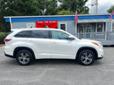 Used 2016 Toyota Highlander XLE image 2