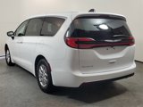 New 2026 Chrysler Pacifica Select image 5