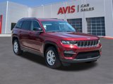 Used 2023 Jeep Grand Cherokee Limited image 3