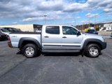 Used 2011 Toyota Tacoma 4x4 Double Cab image 2