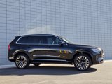 New 2025 Volvo XC90 T8 Plus w/ Protection Package Premier image 4