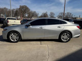 Used 2017 Chevrolet Malibu LT image 4