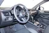 New 2025 Porsche Macan image 4