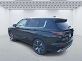 New 2025 Mitsubishi Outlander SE image 3