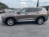 Used 2020 Hyundai Santa Fe SE image 2