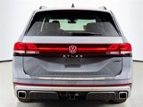 New 2025 Volkswagen Atlas Peak Edition SE image 4