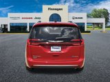 New 2025 Chrysler Pacifica Pinnacle image 5