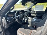 New 2025 Nissan Armada SL w/ Captain's Chari Seat Package image 4