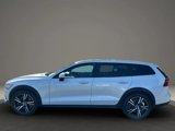 Used 2021 Volvo V60 T5 Cross Country image 4