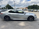 Used 2018 Toyota Camry SE image 4
