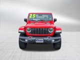 New 2025 Jeep Gladiator Rubicon image 3