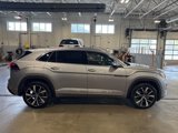 New 2025 Volkswagen Atlas Cross Sport SEL Premium R-Line image 2