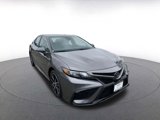 Used 2024 Toyota Camry SE image 3