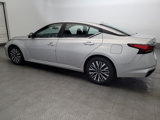 Used 2023 Nissan Altima 2.5 SV image 3