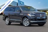 Used 2023 Lincoln Navigator Reserve image 2