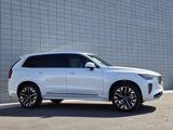 New 2025 Volvo XC90 T8 Plus w/ Protection Package Premier image 4