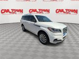 Used 2023 Lincoln Navigator 4WD image 2