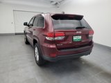 Used 2021 Jeep Grand Cherokee Laredo image 5