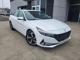 Used 2022 Hyundai Elantra SEL w/ Convenience + Premium Package image 2