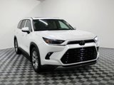 New 2025 Toyota Grand Highlander FWD image 3