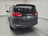 Used 2022 Chrysler Voyager LX image 6