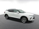Used 2024 Chevrolet Blazer LT image 2