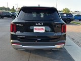 Used 2024 Kia Sorento S image 4