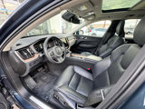Used 2021 Volvo XC60 T5 Momentum w/ Premium Package image 4