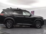 Used 2023 Nissan Pathfinder SV w/ SV Premium Package image 4