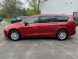 New 2025 Chrysler Pacifica Select image 4