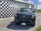 Used 2023 Nissan Frontier SV image 2