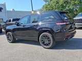 New 2025 Jeep Grand Cherokee Summit image 4
