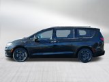 New 2025 Chrysler Pacifica Premium image 4