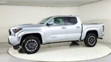 Used 2025 Toyota Tacoma TRD Sport image 3