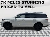 Used 2024 Lincoln Navigator Reserve image 2