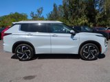 New 2025 Mitsubishi Outlander SEL image 3