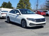 Certified 2024 Volkswagen Jetta SE w/ Panoramic Sunroof Package image 3