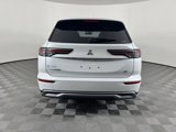New 2025 Mitsubishi Outlander SE image 4