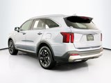 Used 2024 Kia Sorento S image 5