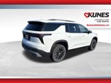New 2026 Chevrolet Traverse LT w/ Sun and Wheel Package image 4