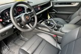 New 2025 Porsche Cayenne E-Hybrid image 4
