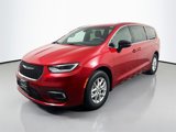 New 2025 Chrysler Pacifica Select image 3