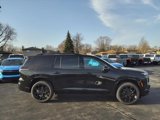 New 2025 Chevrolet Traverse RS w/ LPO, Floor Liner Package image 2