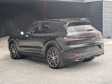 New 2025 Porsche Cayenne E-Hybrid image 3